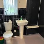 1-bed Suburban Terraced With Parking Apartment *