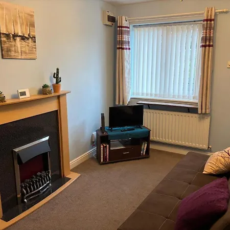 Apartment 1-bed Suburban Terraced With Parking
